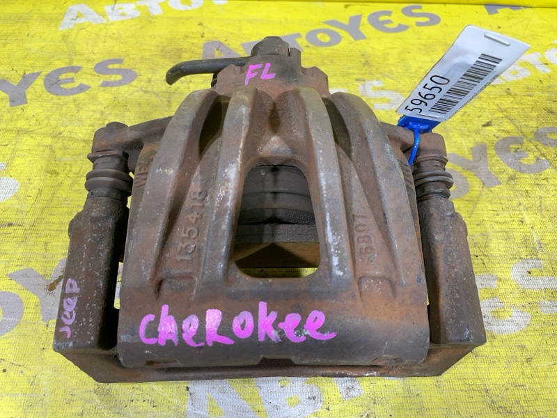 Суппорт передний левый Cherokee KJ EKG