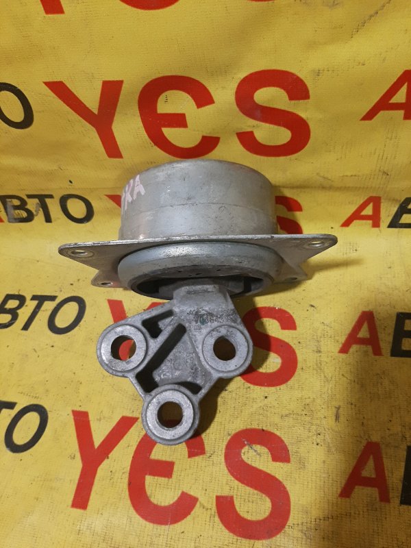 Подушка двигателя Opel Vectra
