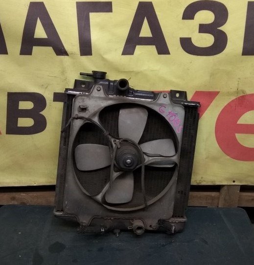 Радиатор охлаждения Daihatsu Charade 1987-1992 G100 контрактная