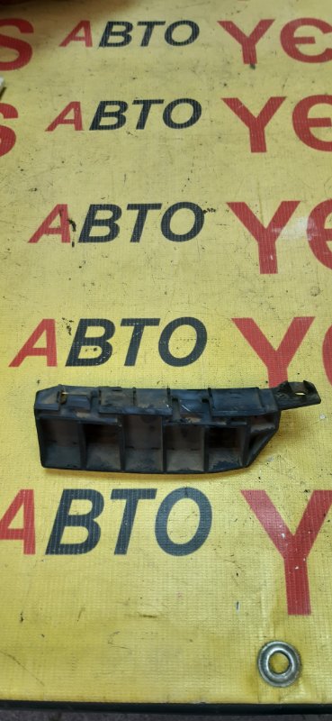 Крепление бампера переднее левое Honda Fit Aria GD8 71198SELT01 контрактная