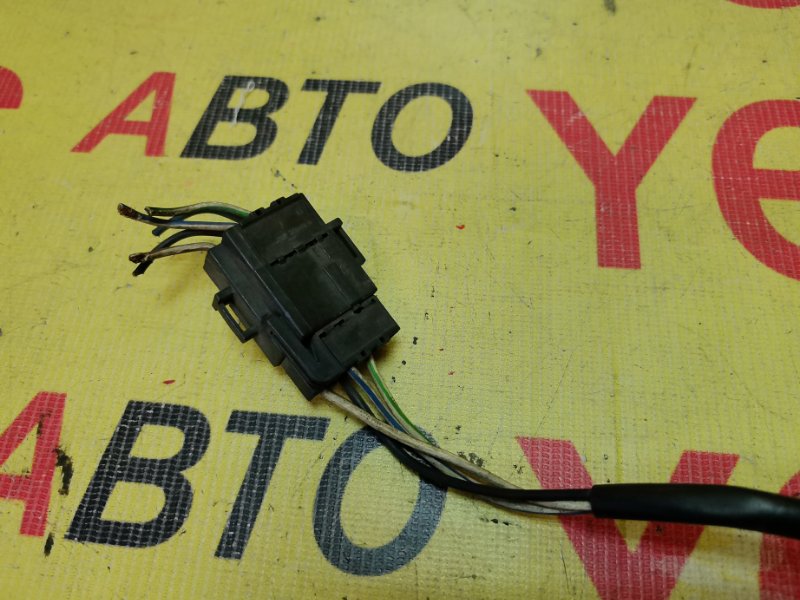 Зеркало переднее левое 940 1990-1998