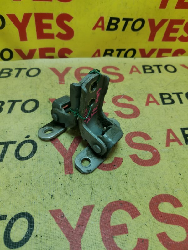 Петля двери передняя правая Toyota Corolla AE110 контрактная