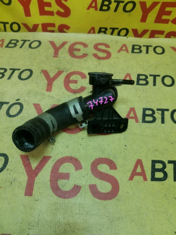 Тройник системы охлаждения Toyota Funcargo NCP20 контрактная