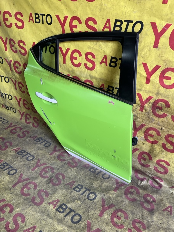 Дверь боковая задняя правая Mazda Axela BM6FJ