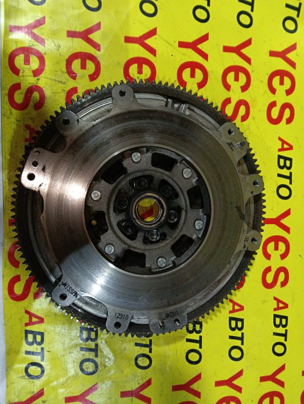 Маховик МКПП X-Trail NT30 QR20DE