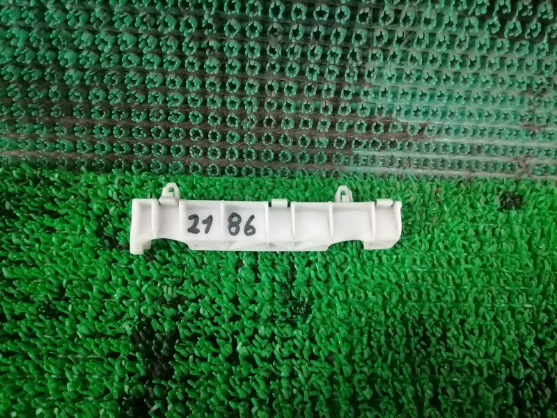 Крепление бампера заднее правое MITSUBISHI OUTLANDER 2012 CW5W 4B12 6410A066 контрактная