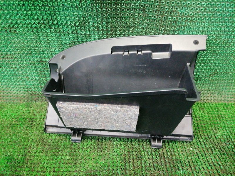 Бардачок MITSUBISHI OUTLANDER CW5W 4B12 Бардачок MITSUBISHI OUTLANDER CW5W 4B12