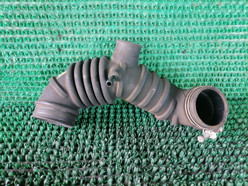 Патрубок воздушного фильтра COLT 2006 Z22A 4A90