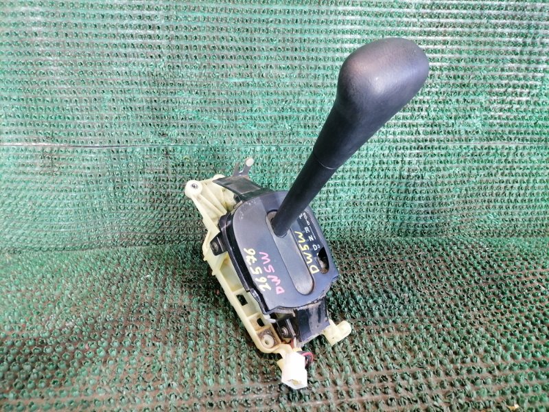 Селектор АКПП DEMIO 1996 DW5W B5