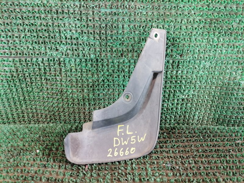 Брызговик передний левый DEMIO 1996 DW5W B5 Брызговик передний левый DEMIO 1996 DW5W B5
