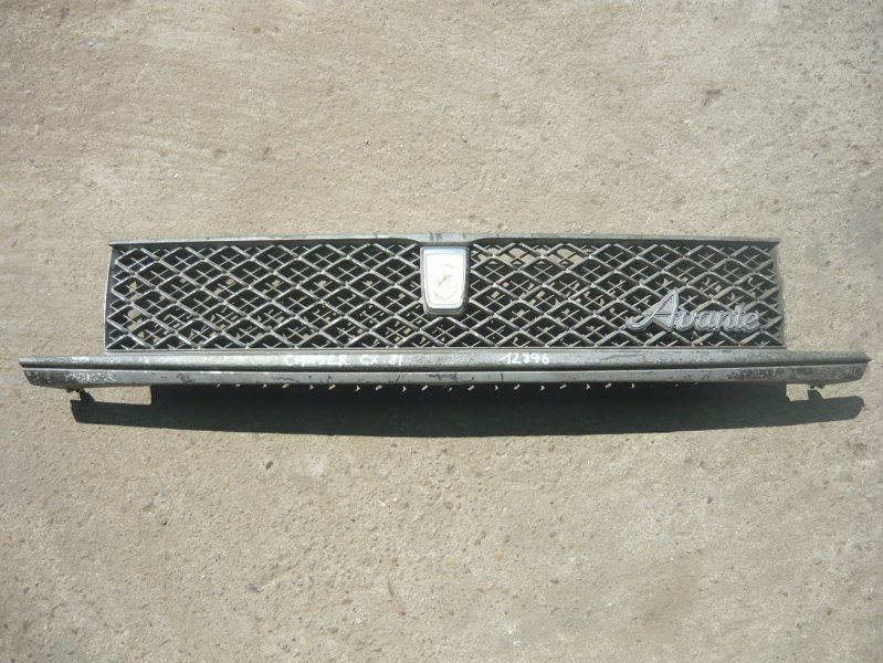 Решетка радиатора Toyota Chaser GX81