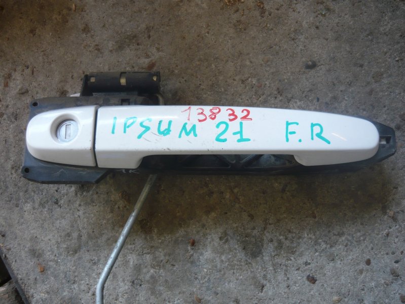 Ручка двери внешняя Toyota Ipsum ACM21 передняя правая