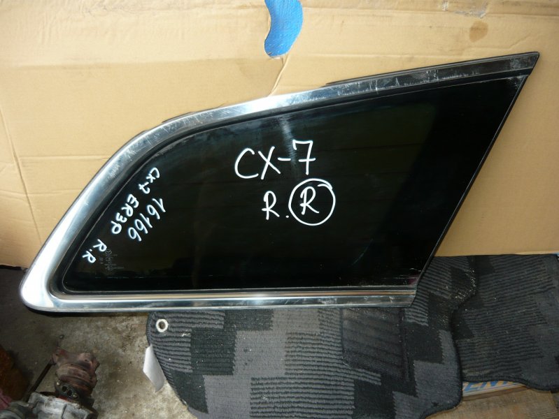 Стекло собачника Mazda Cx-7 ER3P заднее правое