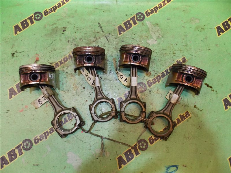 Поршень с шатуном Honda B20B Поршень с шатуном Honda B20B
