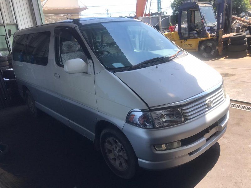 Стекло собачника Toyota Hiace Regius KCH40 1KZ-TE 1998 заднее левое