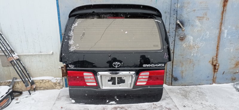 Дверь 5-я Toyota Grand Hiace VCH10 задняя