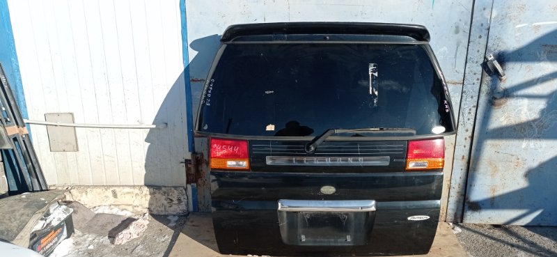 Дверь 5-я Nissan Elgrand APWE50 задняя