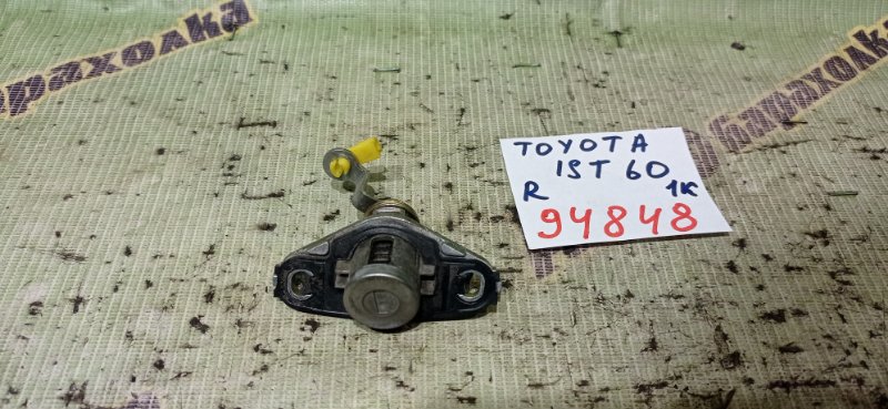 Личинка замка Toyota Ist NCP60 2NZ-FE 2005 задняя