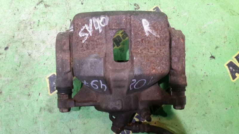 Суппорт Toyota Camry SV40 передний правый