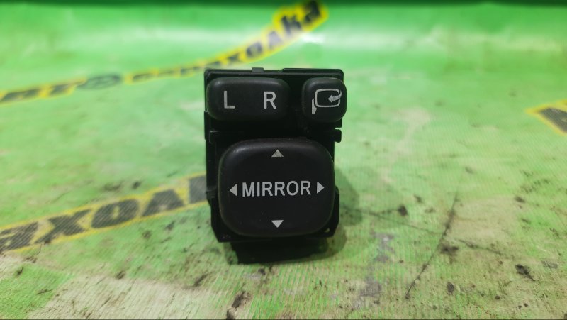 Кнопка регулировки зеркал Toyota Mark Ii GX110 1G-FE