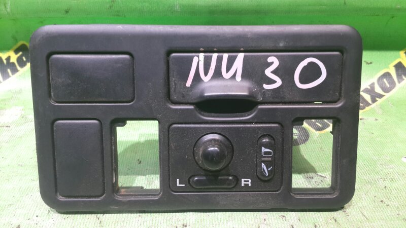 Кнопка регулировки зеркал Nissan Presage NU30