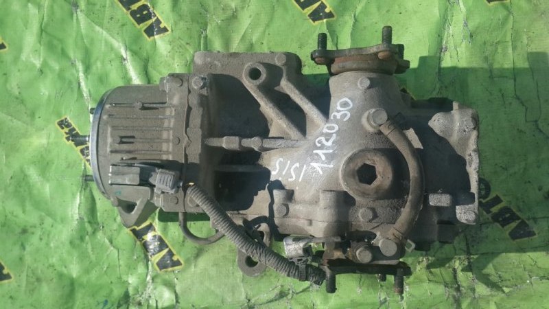 Редуктор Toyota Isis ZGM15 2ZR-FAE 2014 задний