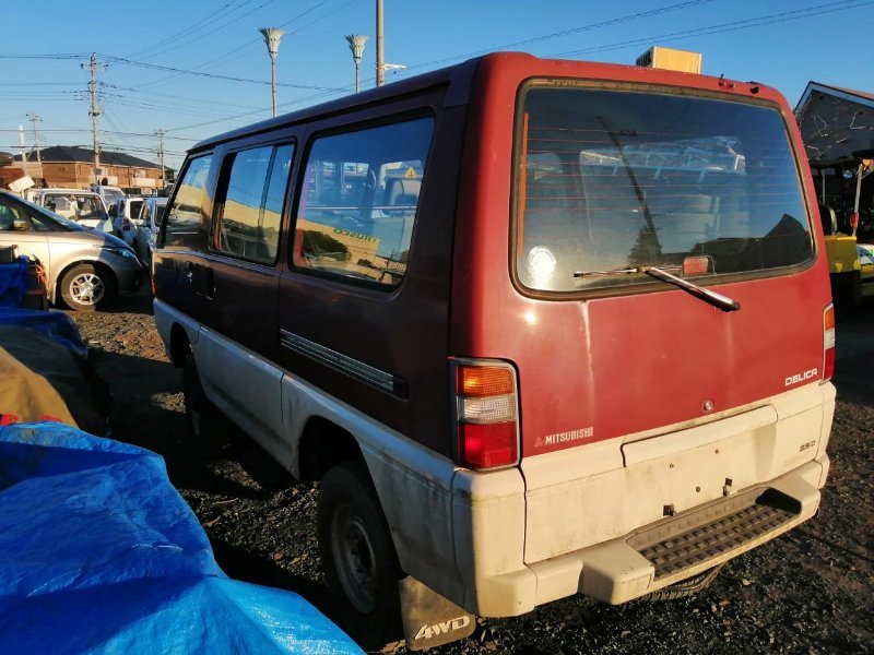 Бампер Mitsubishi Delica P25V 4D56 1993 задний