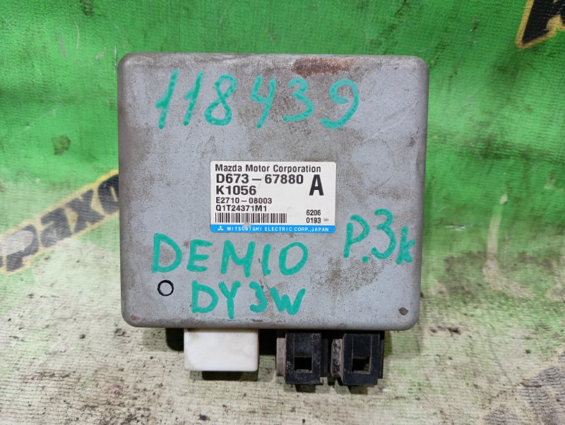 Блок управления рулевой рейкой Mazda Demio DY3W