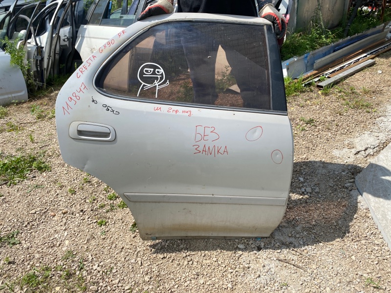 Дверь Toyota Cresta GX90 1G задняя правая