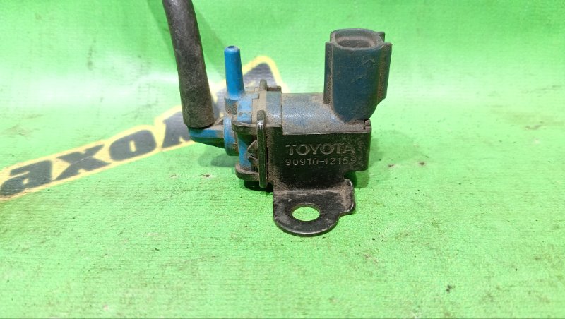 Вакуумный клапан Toyota Cresta JZX100 1JZ-GE