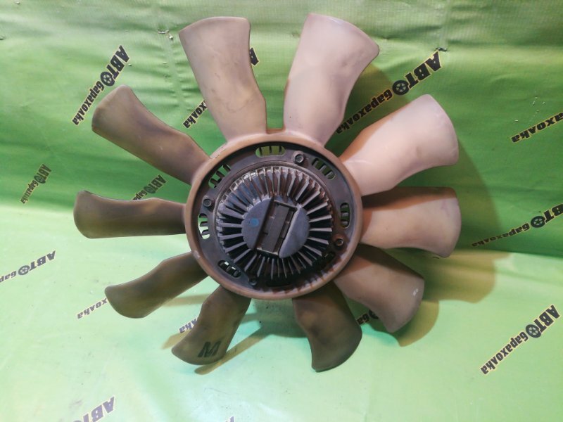 Вентилятор с вязкостной муфтой Nissan Atlas APR71 4HG1