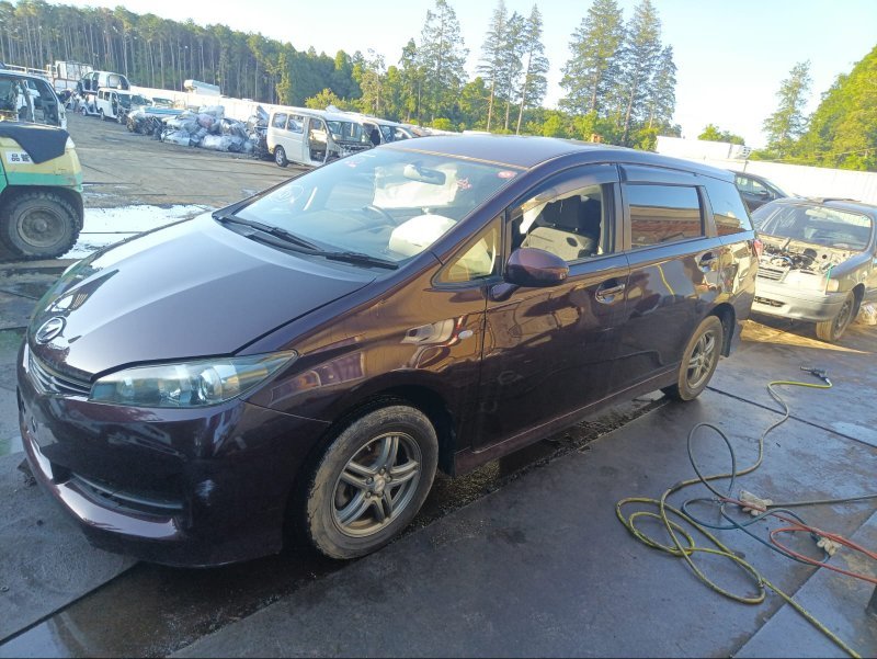 Крыло Toyota Wish ZGE25 2ZR-FAE 2011 переднее левое