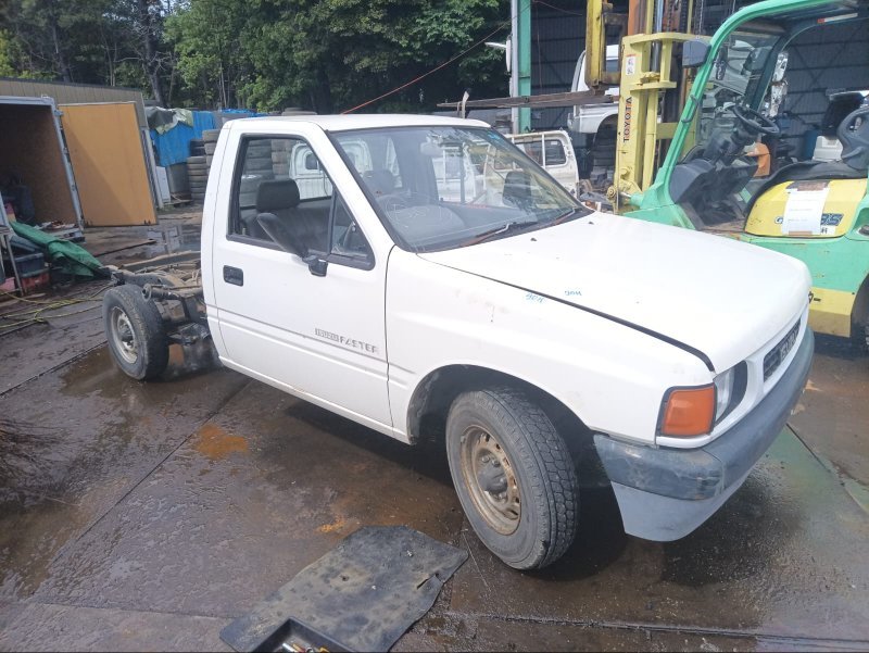 Крыло Isuzu Faster TFR55H 4JB1 1991 переднее правое