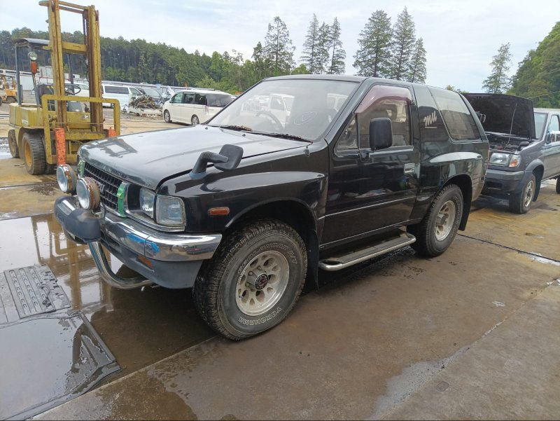 Крыло Isuzu Mu UCS55DW 4JB1 1992 переднее левое