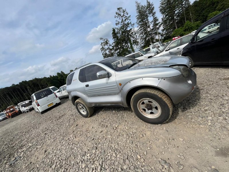 Крыло Isuzu Vehicross UGS25DW 6VD1 1999 переднее правое