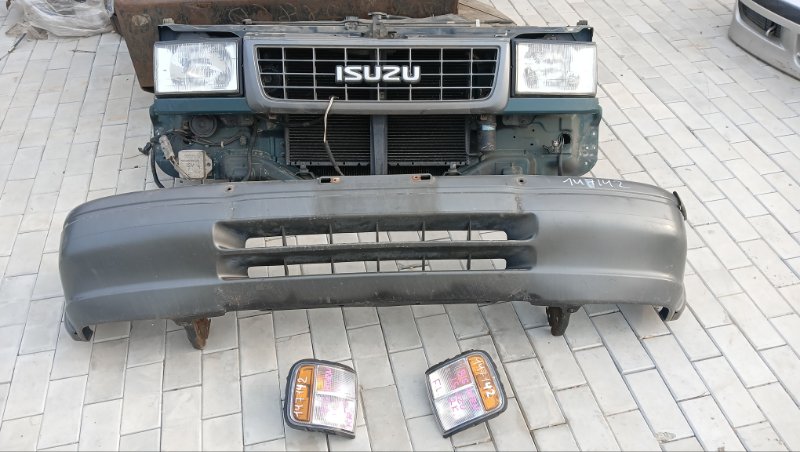 Ноускат Isuzu Bighorn UBS69GW 4JG2 1995