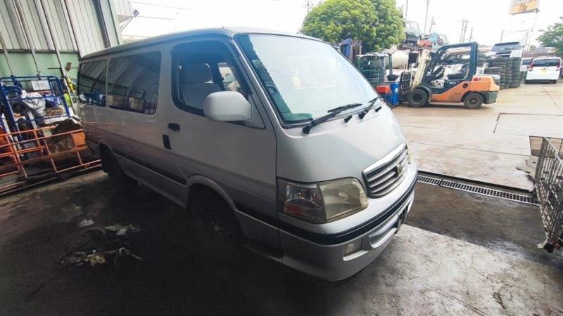 Двигатель Toyota Hiace RZH101 2RZ-E 2001