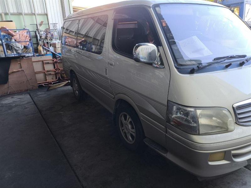 Двигатель Toyota Hiace RZH101G 2RZ-E 2002