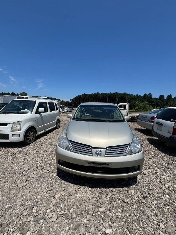 Двигатель Nissan Tiida Latio SC11 HR15 2007