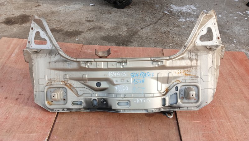 Rear cut Nissan Tiida Latio SC11 HR15 2008