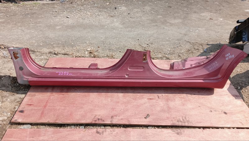 Порог кузова Toyota Passo KGC10 1KR-FE 2005 левый