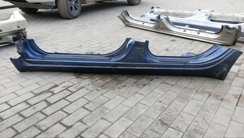 Порог кузова Nissan Primera TP12 QR20(DE) 2002 левый