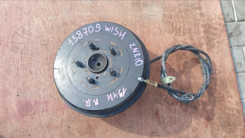 Ступица Toyota Wish ZNE10 1ZZ-FE 2005 задняя правая