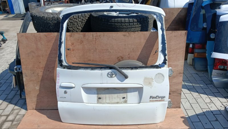 Дверь 5-я Toyota Funcargo NCP20 2NZ-FE 1999
