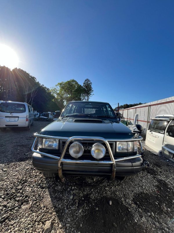 Ноускат Isuzu Bighorn UBS69GW 4JG2 1995