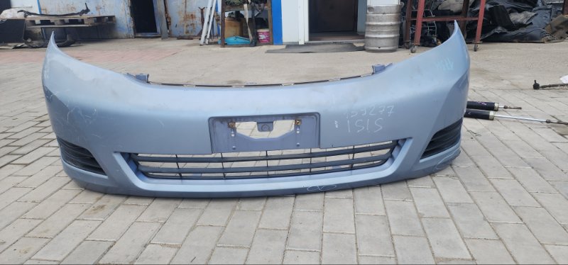 Бампер Toyota Isis ZNM10 1ZZ-FE 2007 передний