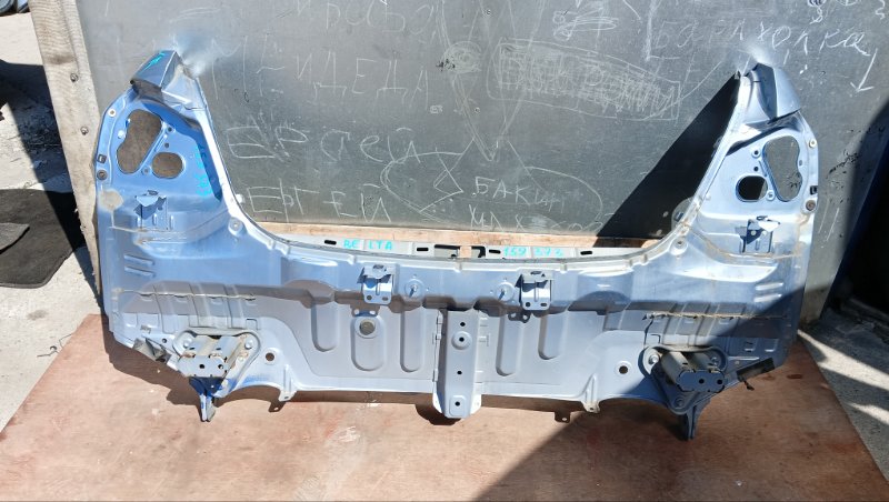 Rear cut Toyota Belta KSP92 1KR -FE 2009