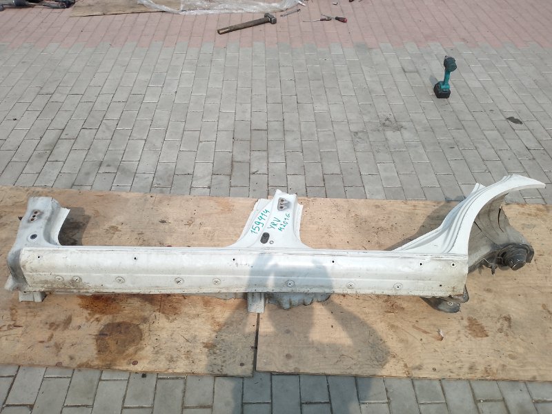 Порог кузова Daihatsu Yrv M201G K3-VET 2000 левый
