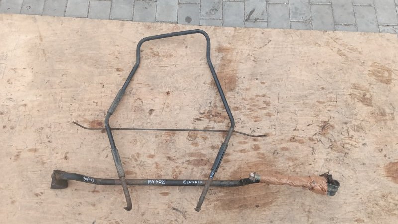Крепление запаски Nissan Elgrand ALWE50 VG33(E) 1997