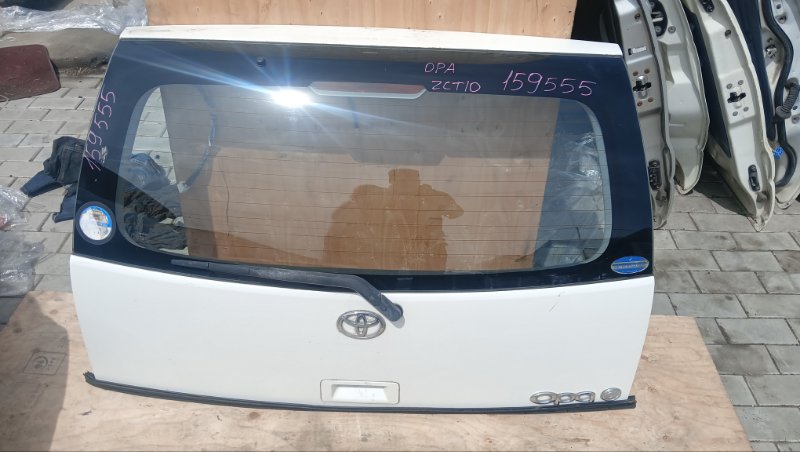 Дверь 5-я Toyota Opa ZCT10 1ZZ-FE 2001